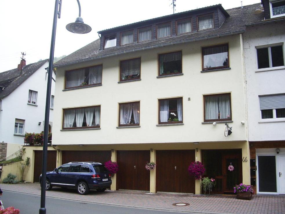 Ferienwohnungen Haus Gisela - Unterkunft Schlossberg Bacharach Exterior photo
